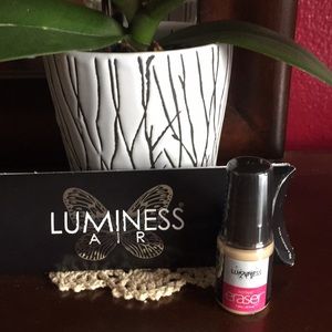 Luminess Air Instant Eraser